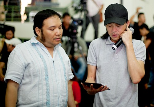 Không phải vì đã quá quen vì "diễn" Tuấn Ngọc nhiều lần mà Hoài Linh không cần đến sự trợ giúp của đạo diễn âm nhạc Nguyễn Hà.